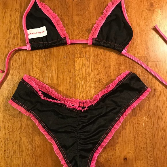 "Dare to wear" Bikinis - Picture 6 of 7